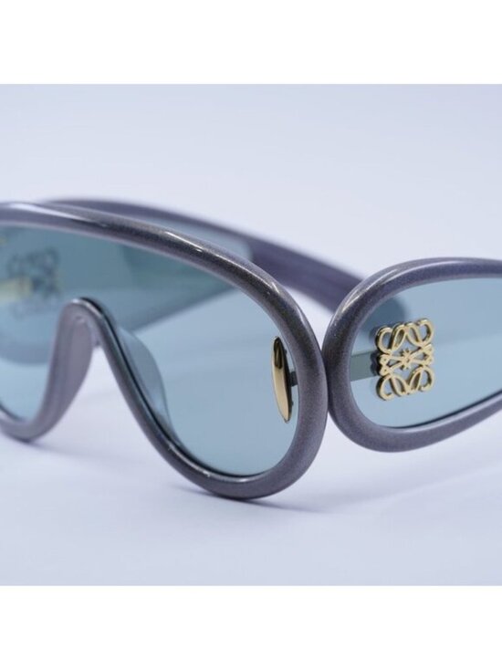 Loewe LW40108I O5X Sunglasses Metallic Grey Shield Frame, Green Lenses main image 8